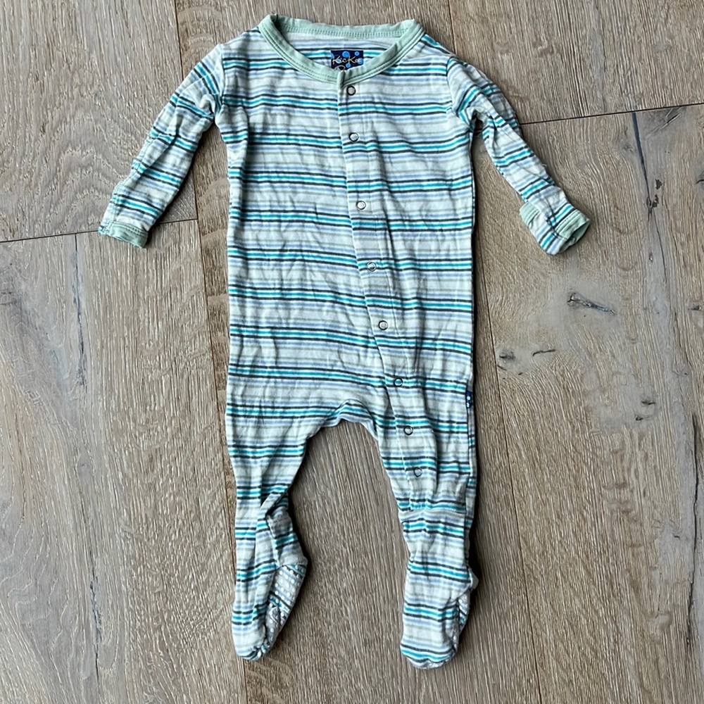 Kickee pants 0-3 month sleeper